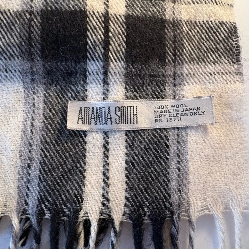 Amanda Smith 100% Wool Plaid Black White Scarf Fringe Made in Japan 56” X 12.25”